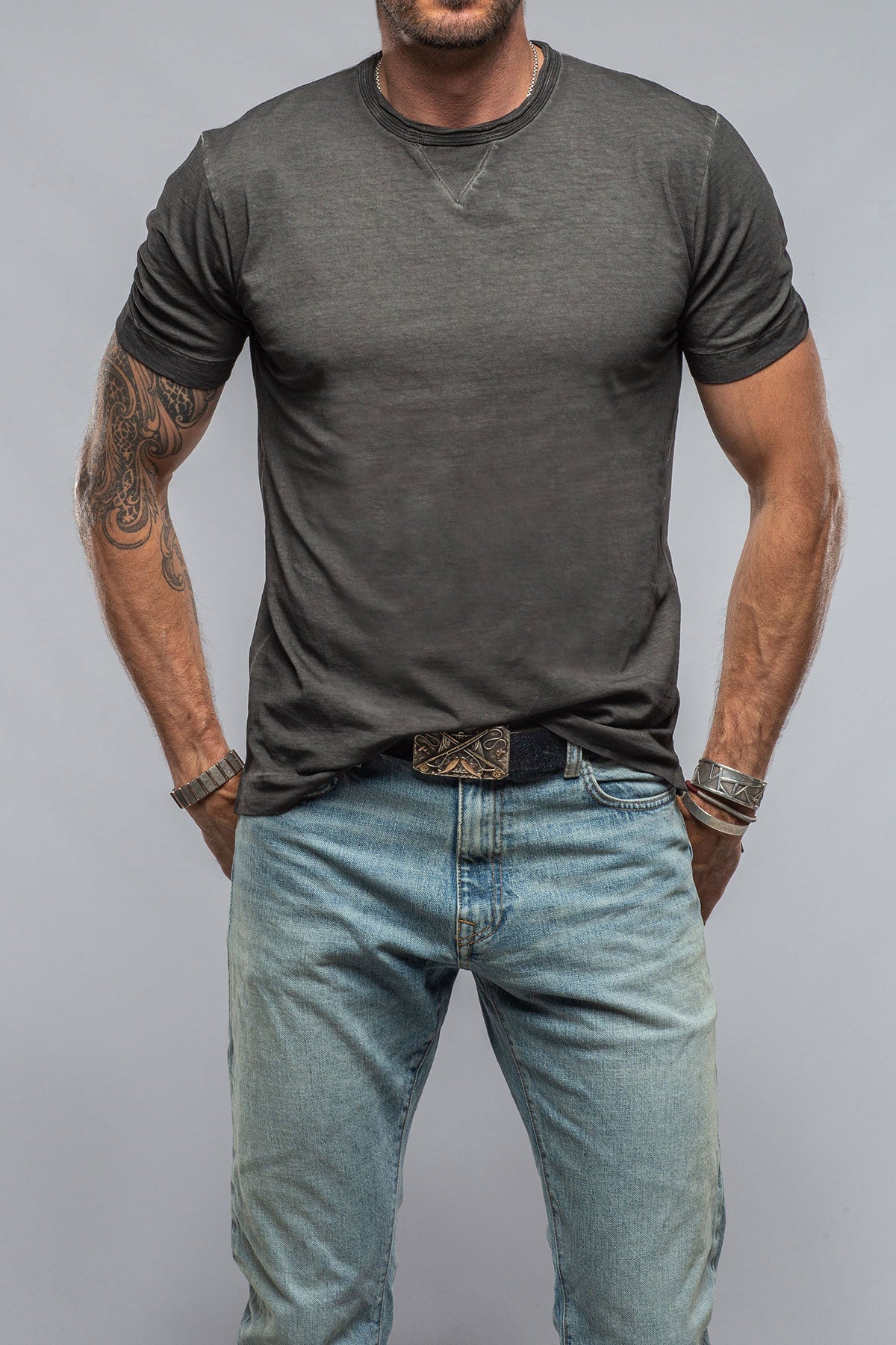 York Crew Neck in Charcoal | Mens - Shirts - T-Shirts | Gimo's Cotton