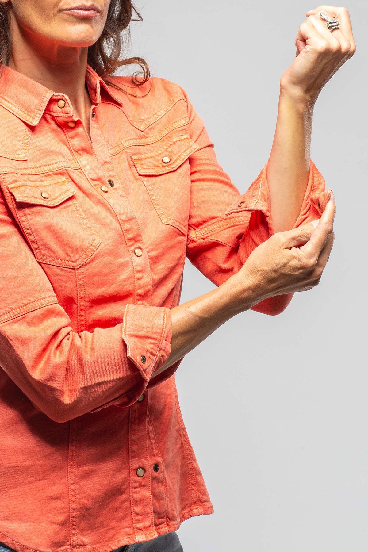 Axel's Premium Denim Yarmony Linen-Cotton Snap Shirt In Tropicale | Ladies - Snap Shirts