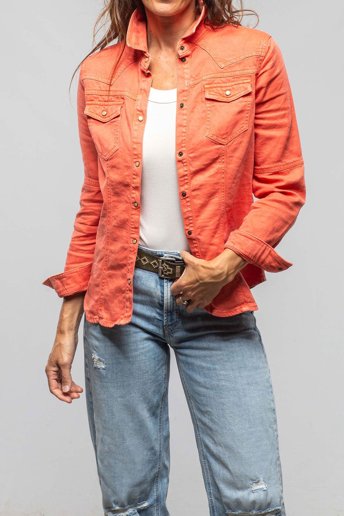 Axel's Premium Denim Yarmony Linen-Cotton Snap Shirt In Tropicale | Ladies - Snap Shirts