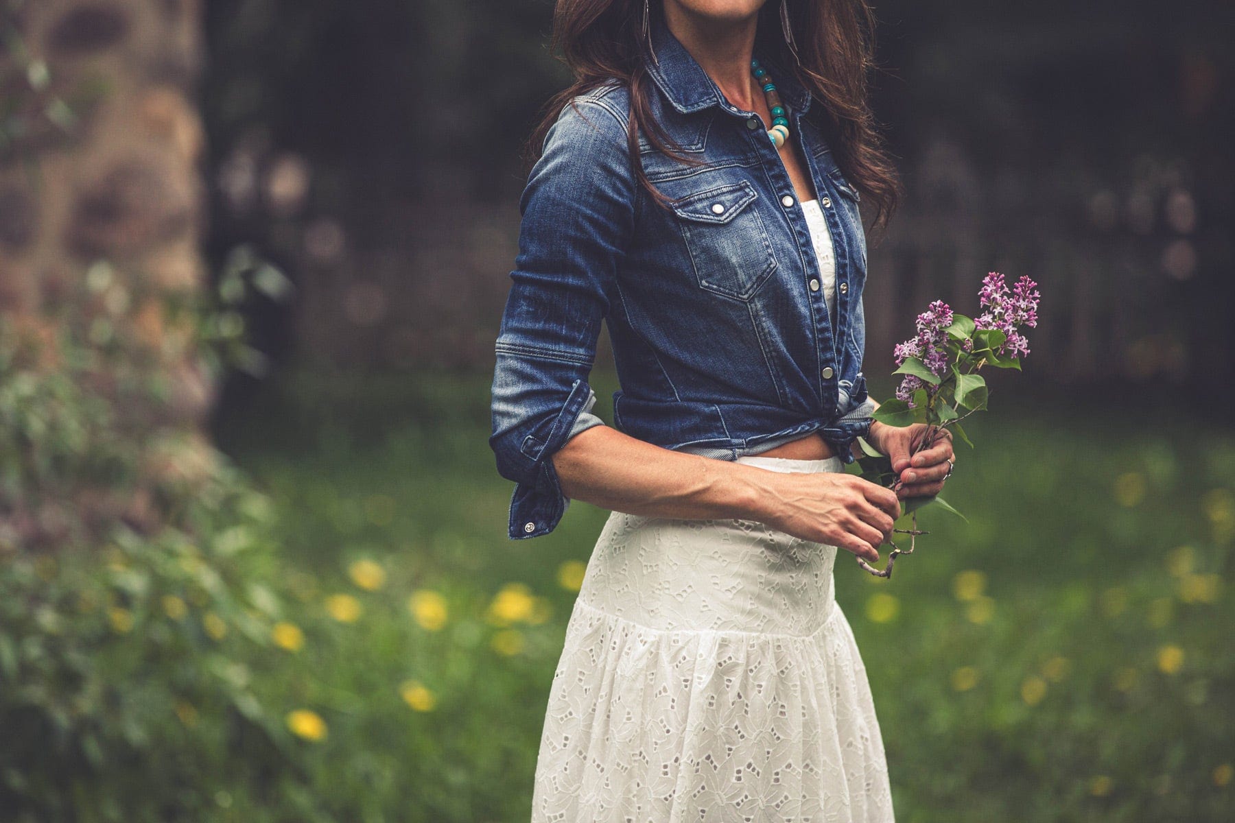 Maddi Fitted Western Shirt in Mid Dark Blue - AXEL'S