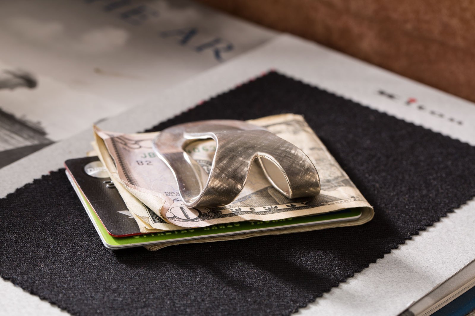 Cross-Hatch Money Clip | Mens - Accessories - Money Clips | American Buckle Collection