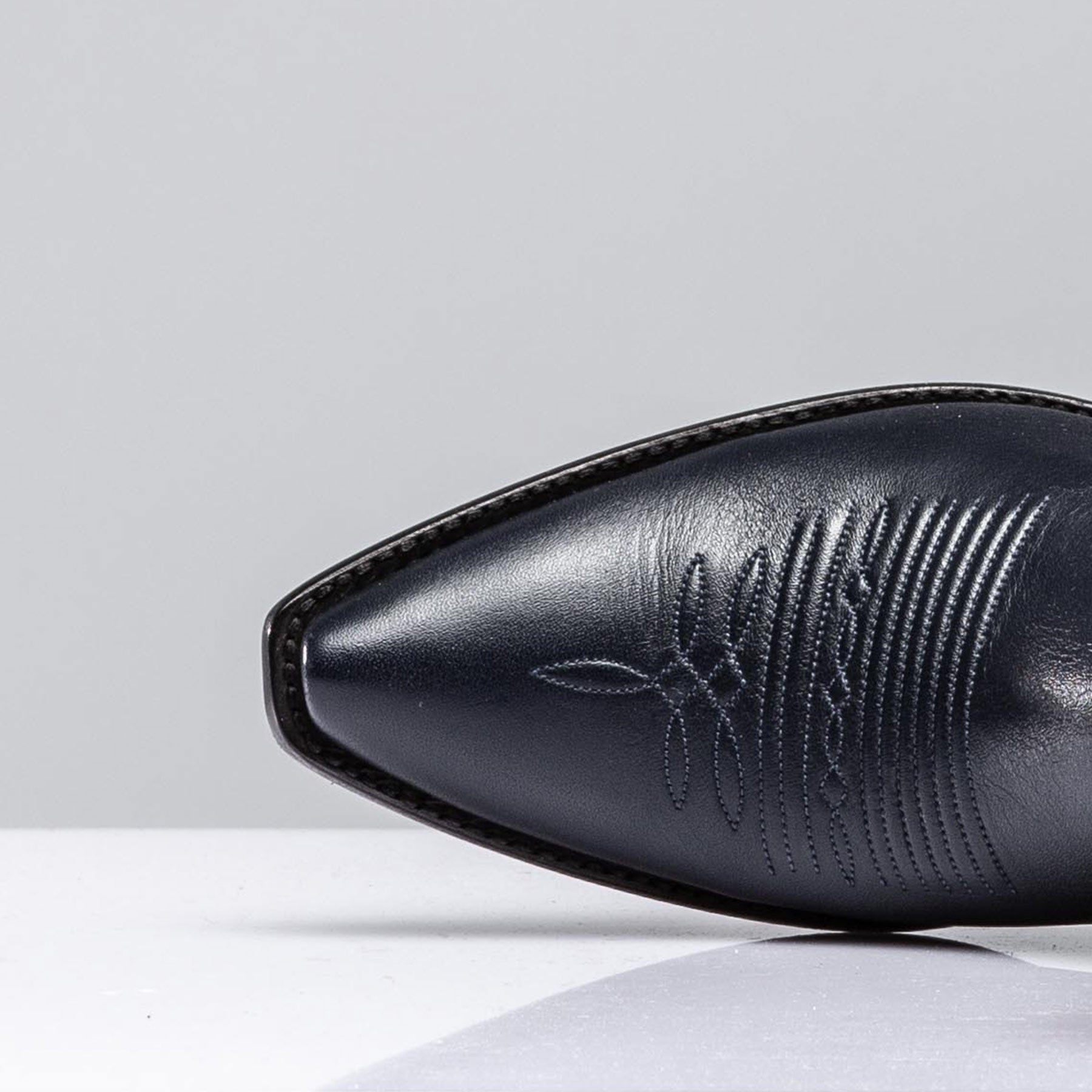 Bailey Cactus Horseshoe In Navy | Ladies - Cowboy Boots | Stallion Boots