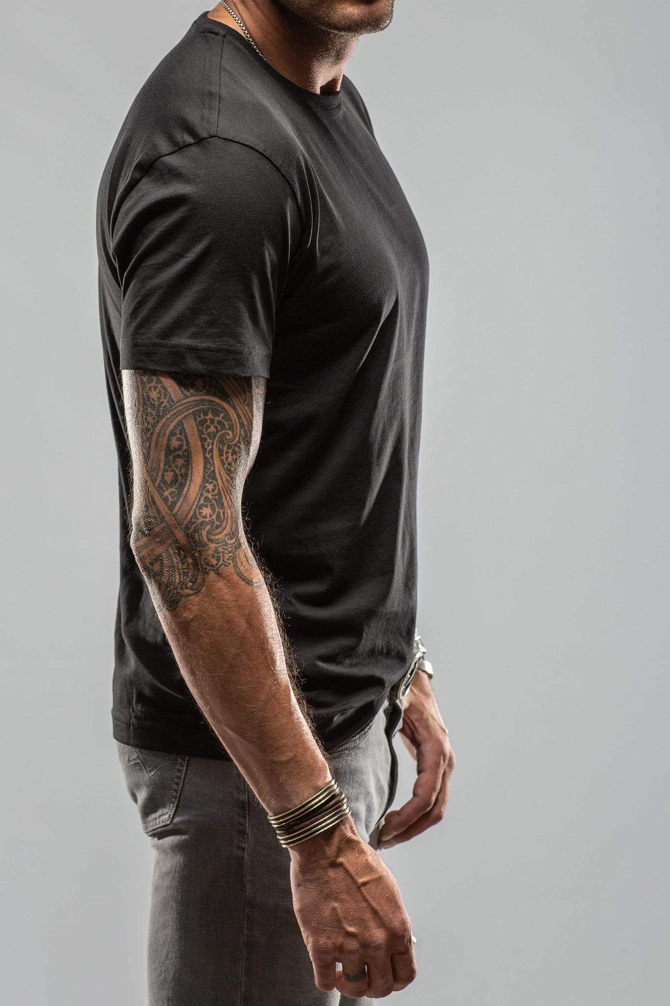 Pismo Cotton Tee In Black - AXEL'S