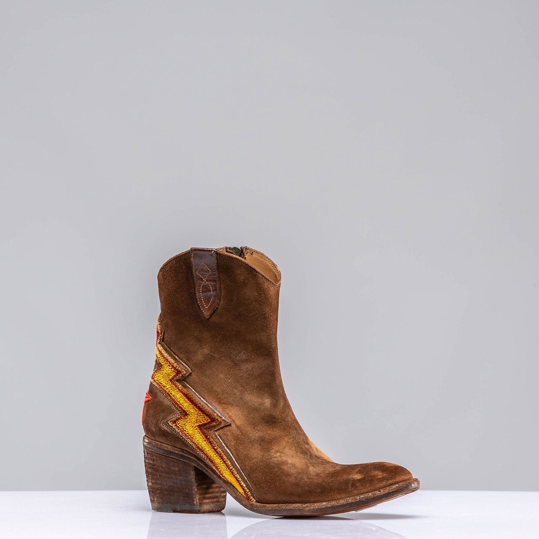 Flash Short Suede Boot In Tobacco - AXEL'S
