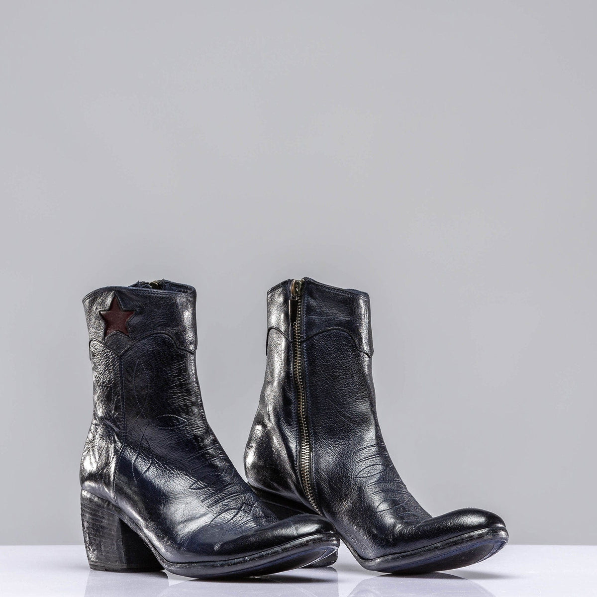 Stella Navy Boot W/ Red Star - AXEL'S