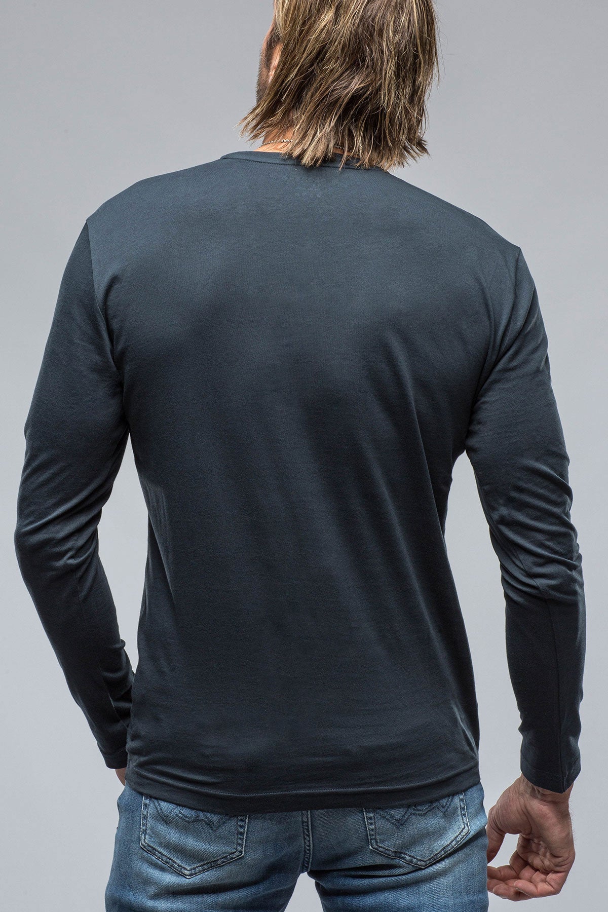 Del Mar LS V-Neck in Navy | Mens - Shirts - T-Shirts | Georg Roth