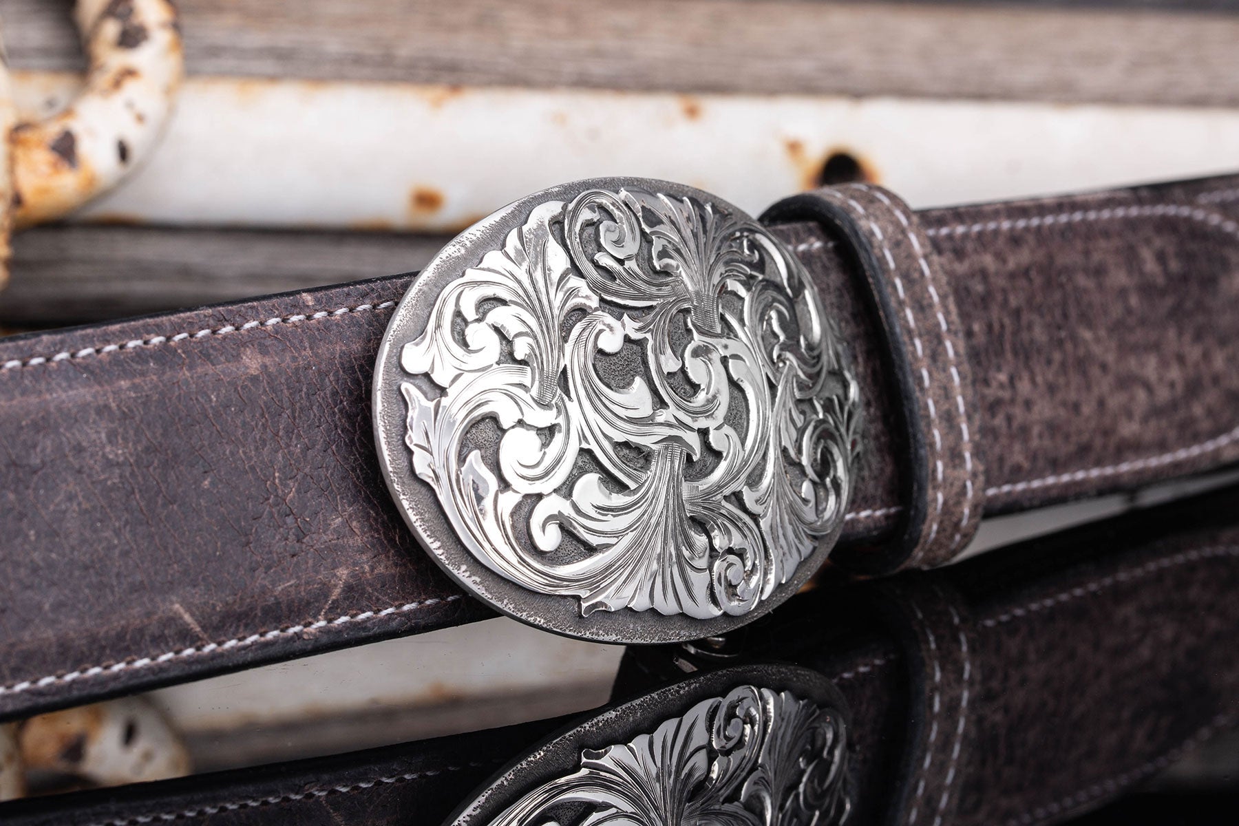 AO Leon Swirl Belt Buckle | Belts And Buckles - Trophy | Comstock Heritage