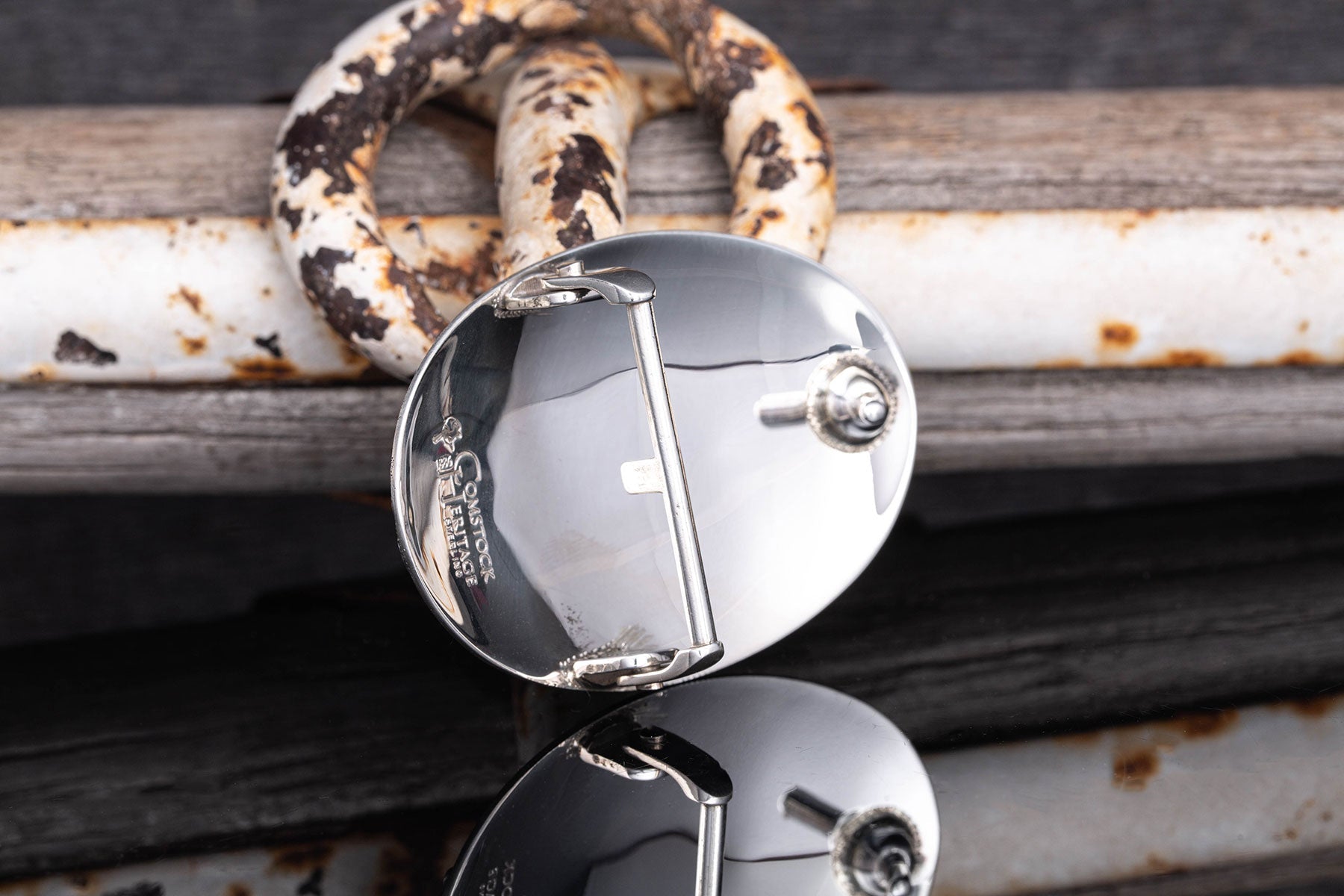 AO Leon Swirl Belt Buckle | Belts And Buckles - Trophy | Comstock Heritage