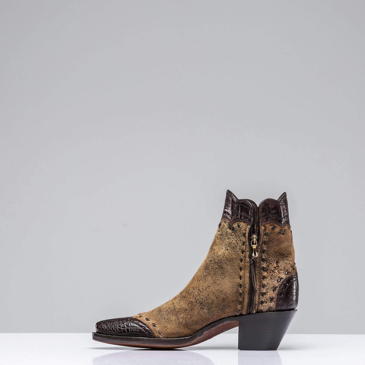 Distressed Kid Caiman Zorro - AXEL'S
