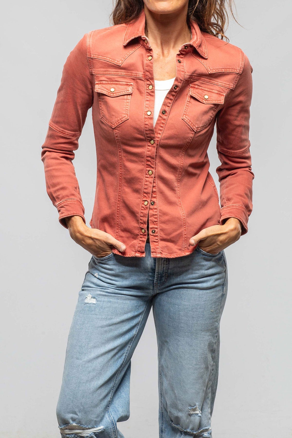 Sweetwater Denim Shirt In Washed Corallo - AXEL'S