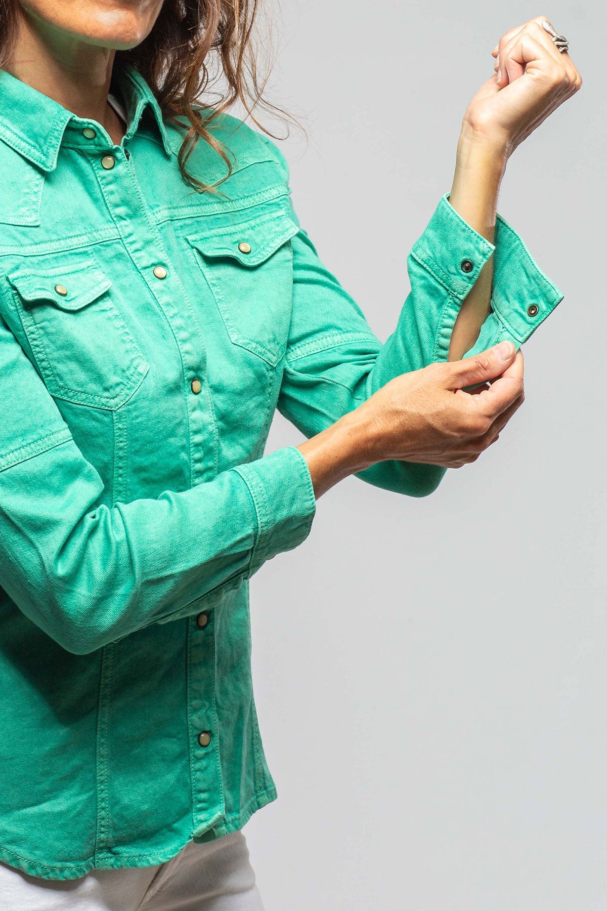 Yarmony Linen-Cotton Snap Shirt In Kingman Turquoise - AXEL'S
