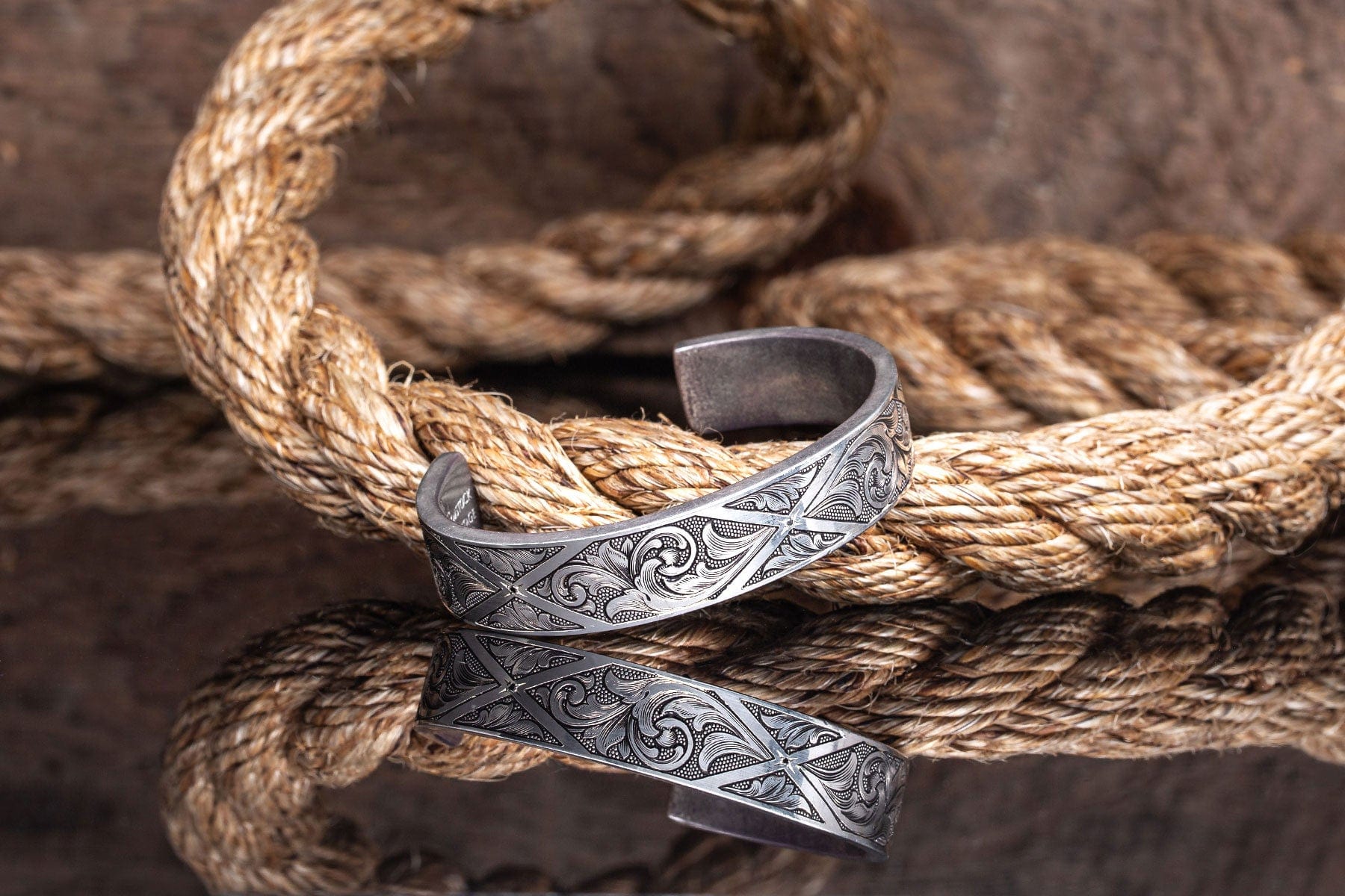 Alberta Engraved Bracelet - AXEL'S