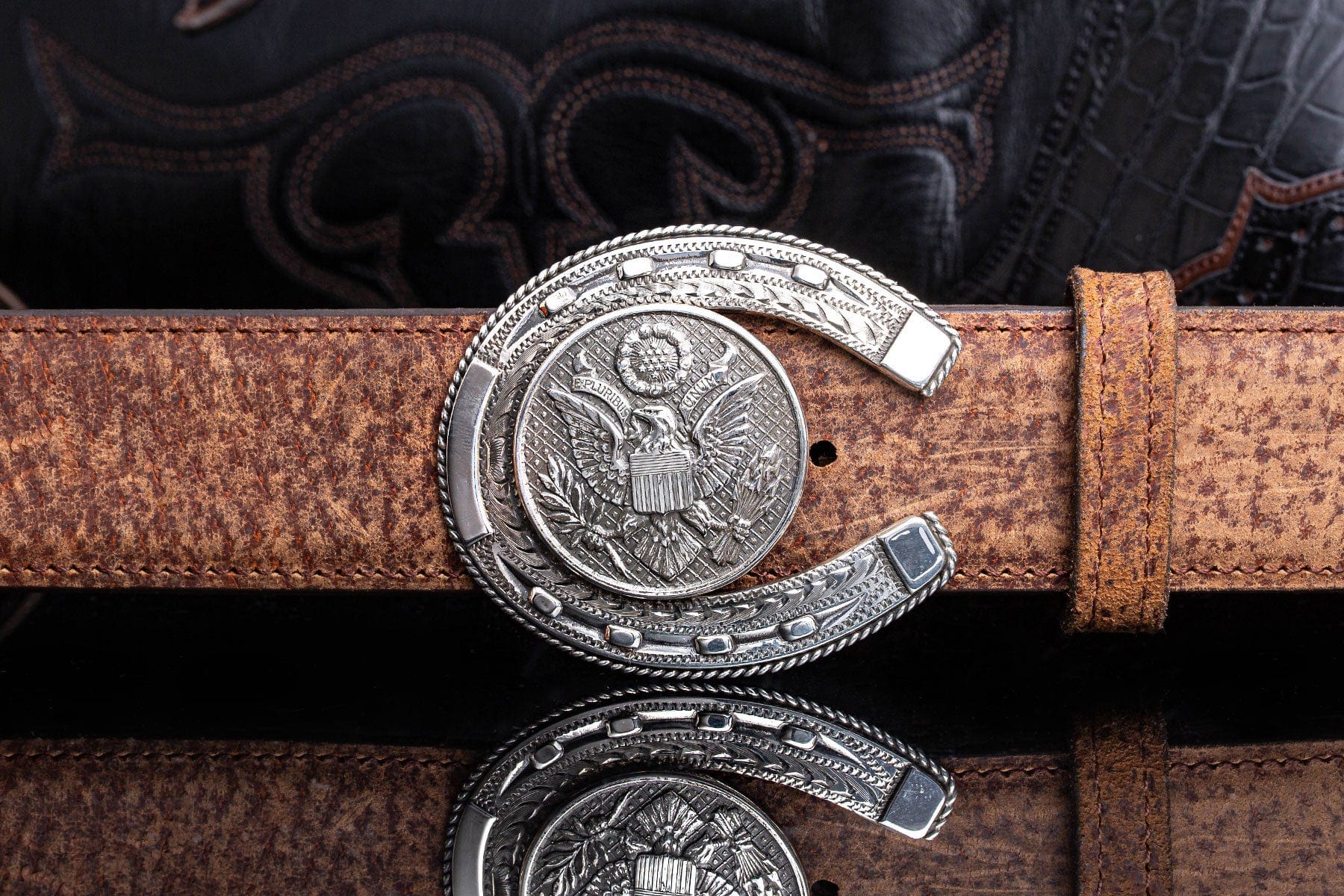 Horseshoe Seal Trophy Buckle - AXEL'S