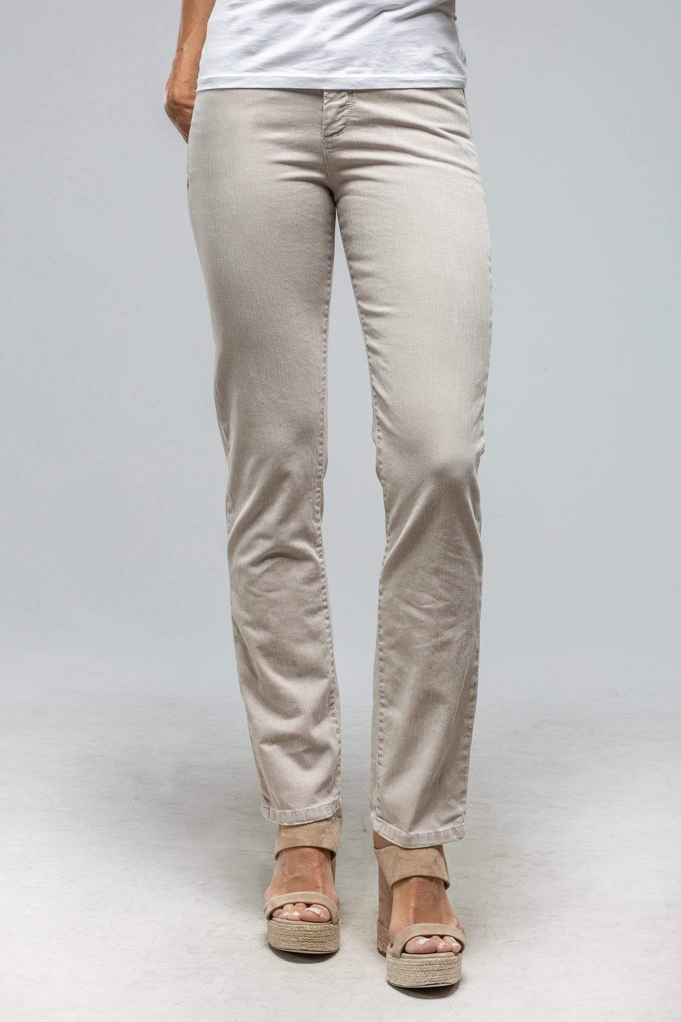 Jonesy Straight Cropped Jean In Stone - AXEL'S