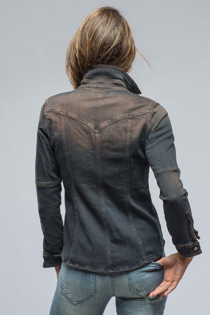 Maddi Fitted Western Snap Shirt In Brown Over Dye - AXEL'S