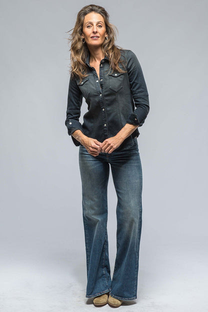 Maddi Fitted Western Snap Shirt In Antracite - AXEL'S