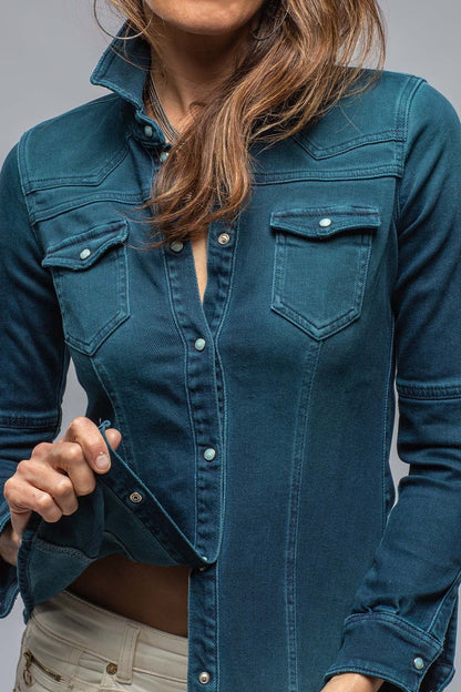 Maddi Fitted Western Snap Shirt In Petrol Over Dye - AXEL'S