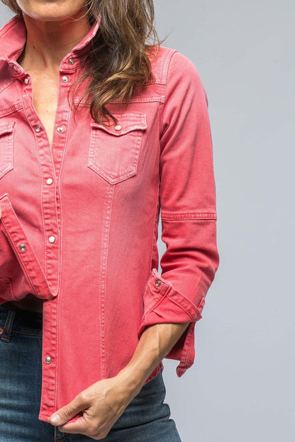 Sweetwater Denim Shirt In Washed Corallo - AXEL'S