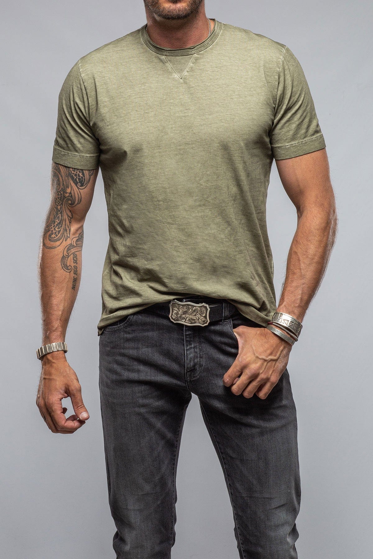 Gimo's Cotton York Crew Neck in Moss | Mens - Shirts - T-Shirts