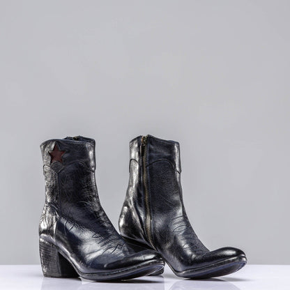 Stella Navy Boot W/ Red Star - AXEL'S