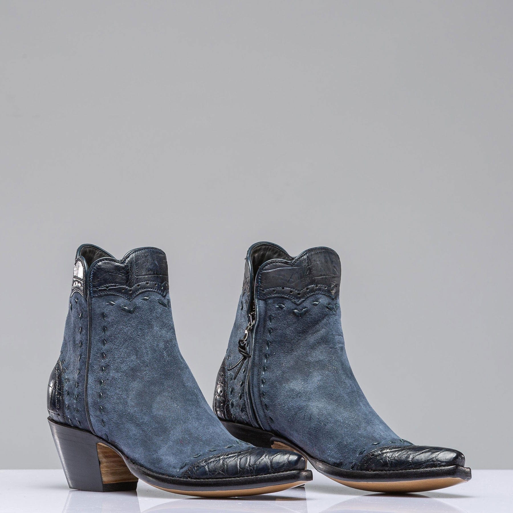 Jenna Zorro In Navy Break Suede - AXEL'S